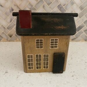 Primitive Wooden Colonial House East Coast New England